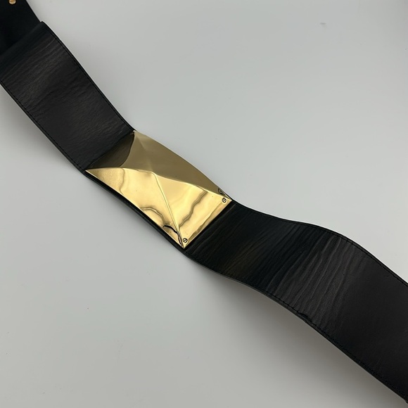 St. John Ladies Leather Belt Wide Large Gold Buckle SzSmall - Picture 13 of 14